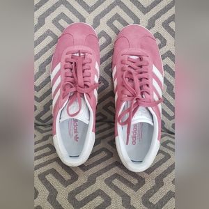 Adidas woman GAZELLE shoes